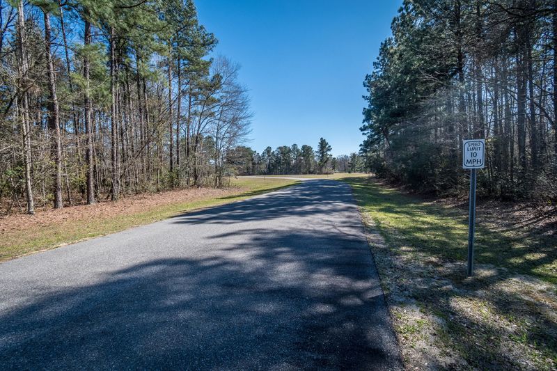 507 Sugar Loaf Ln, Cross, SC 29436