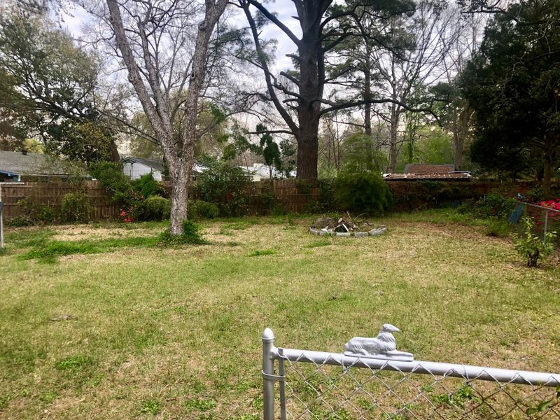 5916 Arbor Rd, Hanahan, SC 29410
