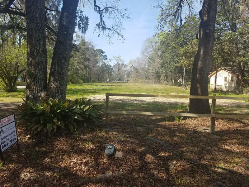 519 Fleming Rd, Charleston, SC 29412