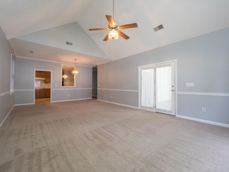 9096 Delancey Cir, North Charleston, SC 29406