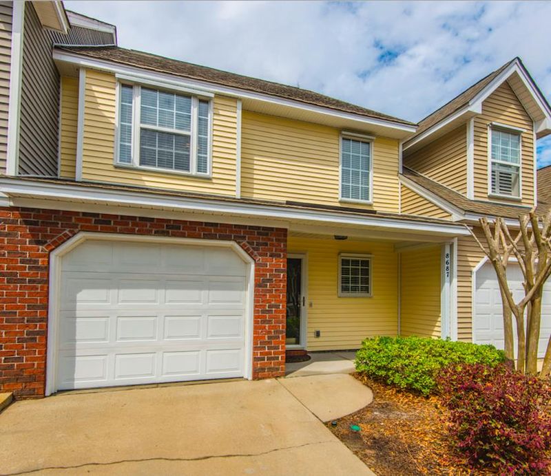 8687 Grassy Oak Trl, North Charleston, SC 29420