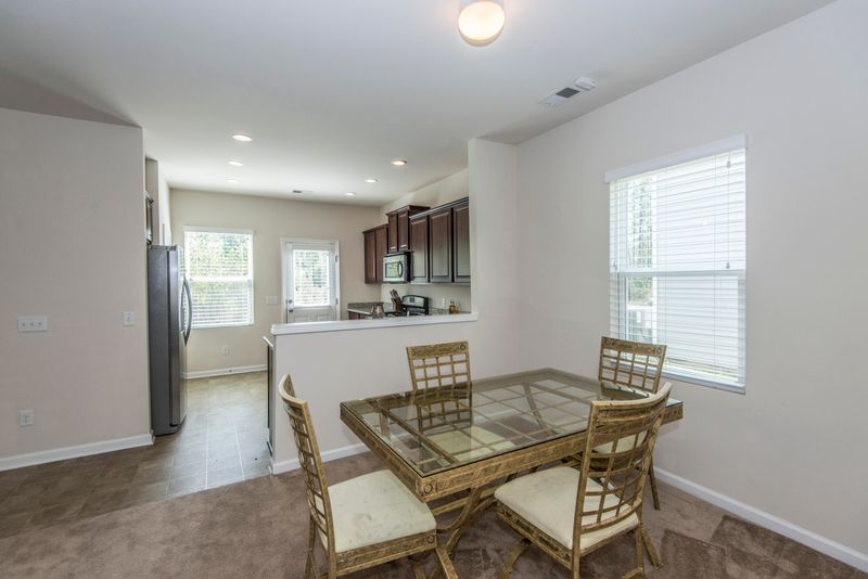 327 Cantley Ct, Summerville, SC 29483