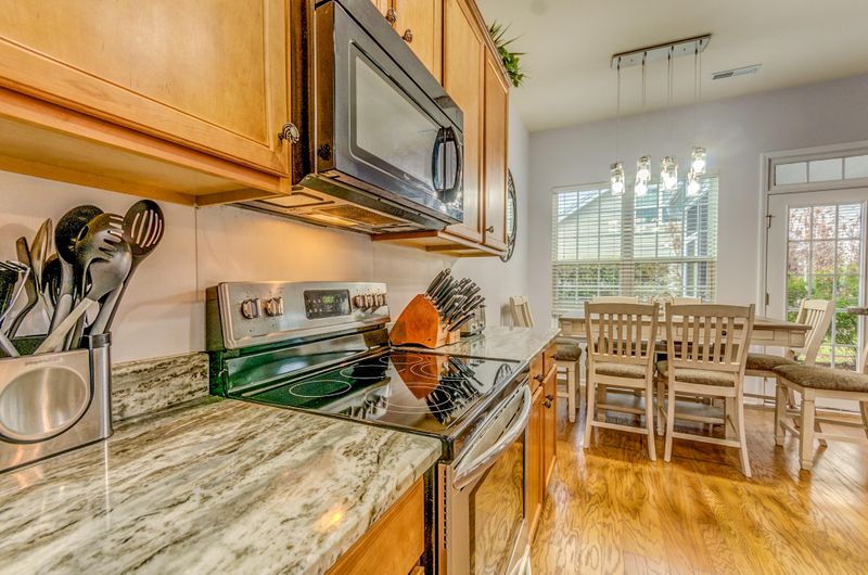 1222 Circle Oaks Dr, Charleston, SC 29492