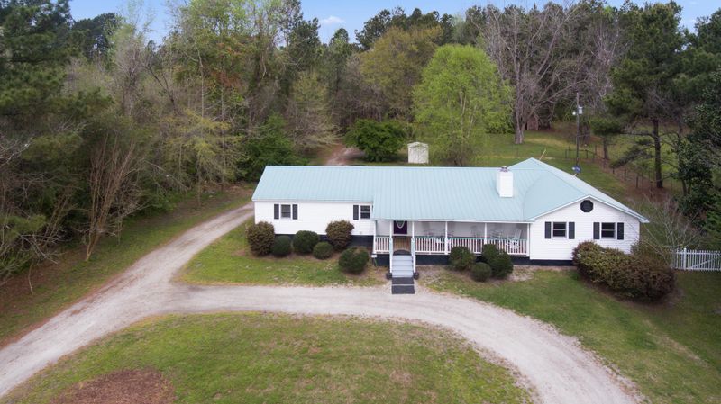 1092 Old Wiggins Rd, Holly Hill, SC 29059