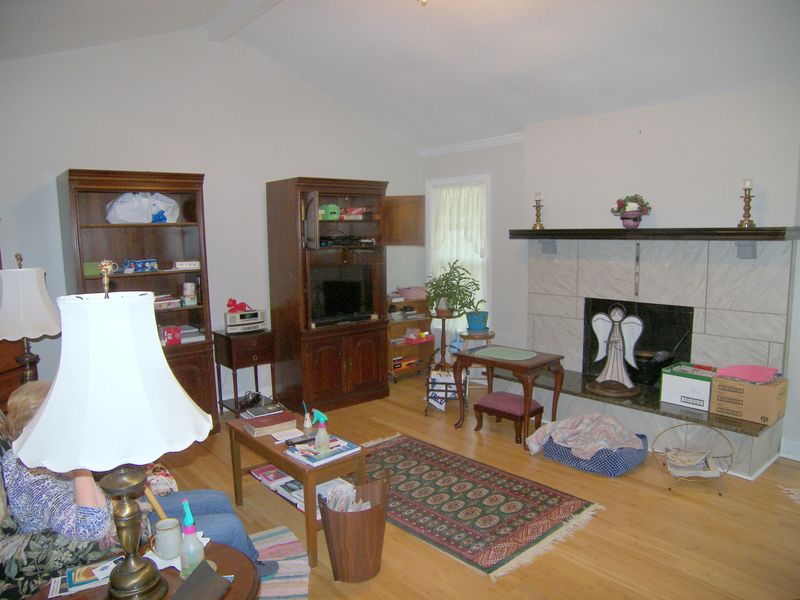 260 Columbia Dr, Ladson, SC 29456