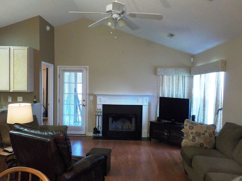 120 Jupiter Ln, Summerville, SC 29483