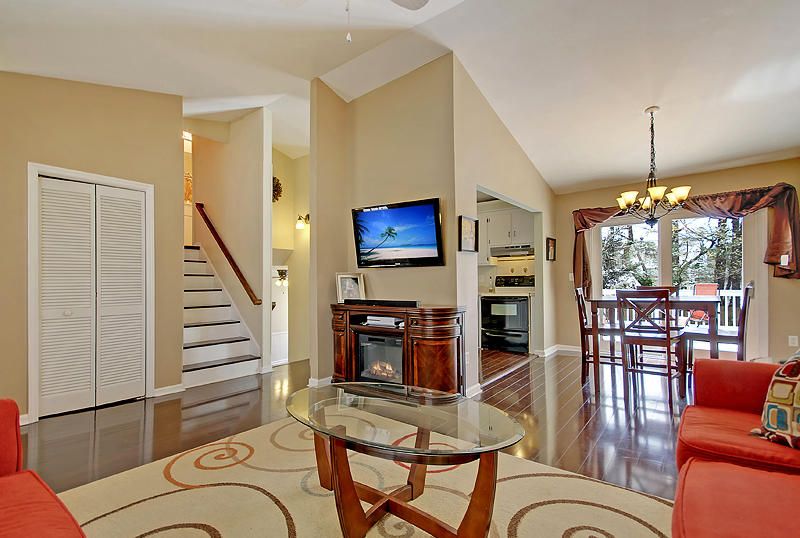 807 N Aylesbury Rd, Goose Creek, SC 29445