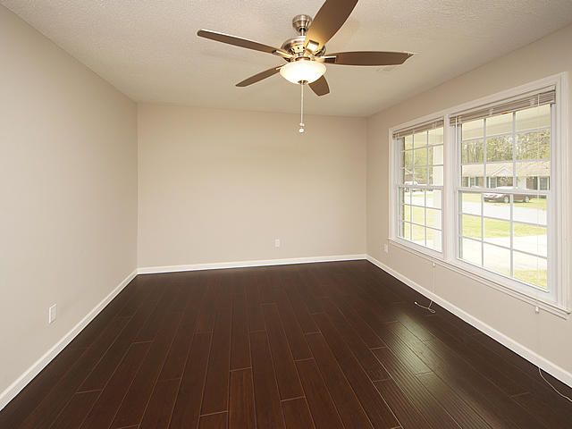 348 Oxford Rd, Ladson, SC 29456