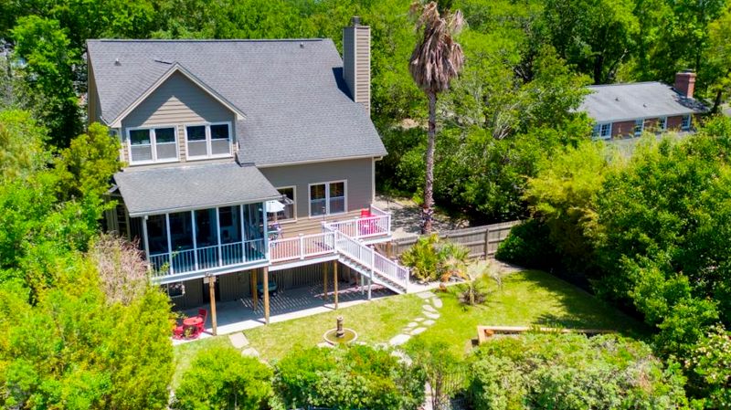 201 Marsh Oaks Dr, Charleston, SC 29407