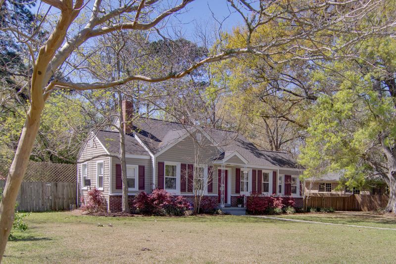 1635 Pearlott St, Charleston, SC 29407