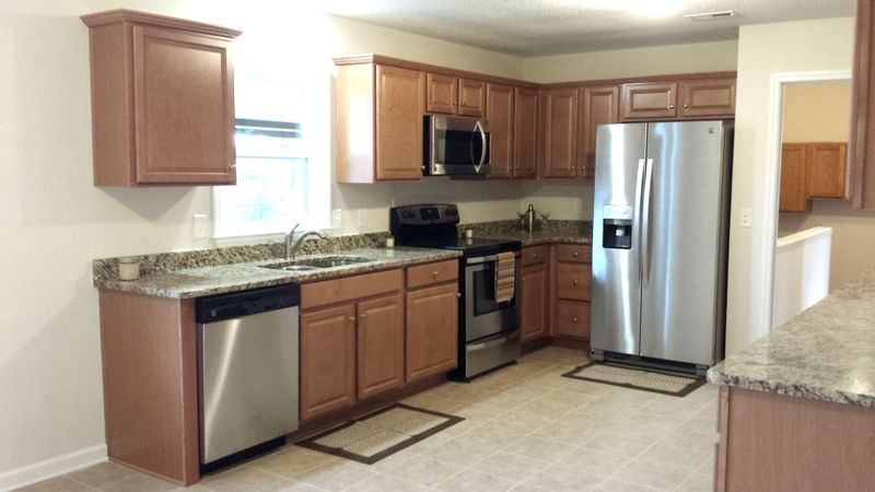 1 Elberton Ave, Goose Creek, SC 29445