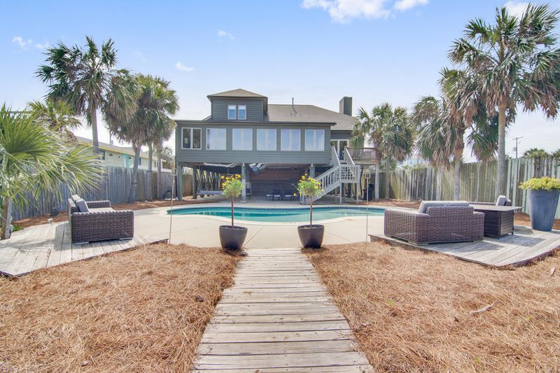 1628 E Ashley Ave, Folly Beach, SC 29439