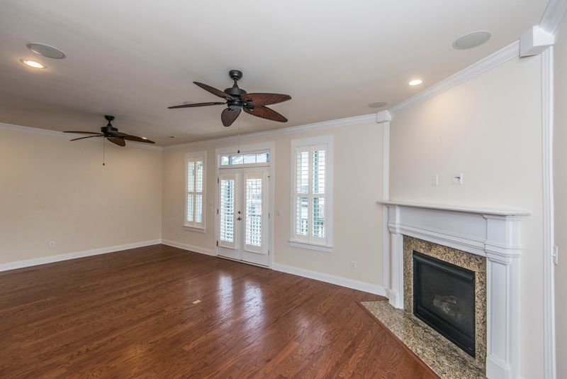 2412 Kendall Dr, Charleston, SC 29414