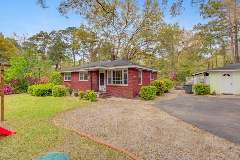 4378 Gwinnett St, North Charleston, SC 29418