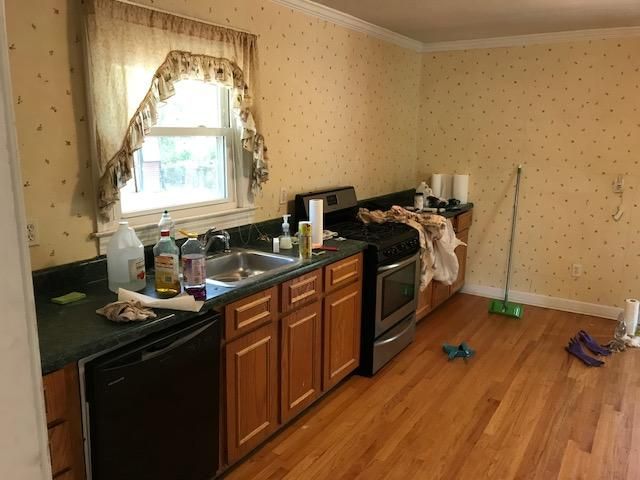 5046 France Ave, North Charleston, SC 29405