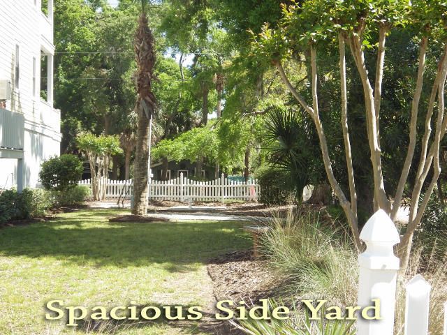 807 Jungle Rd #B, Edisto Beach, SC 29438