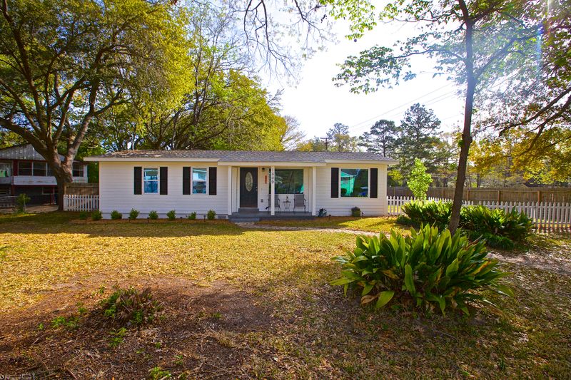 1809 Manigault Pl, Charleston, SC 29407