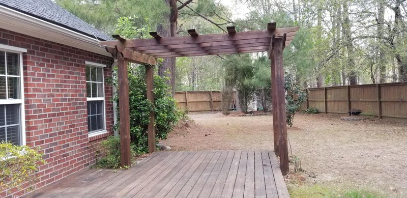 126 Dresden Dr, Goose Creek, SC 29445