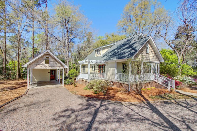 1008 S Main St, Summerville, SC 29483