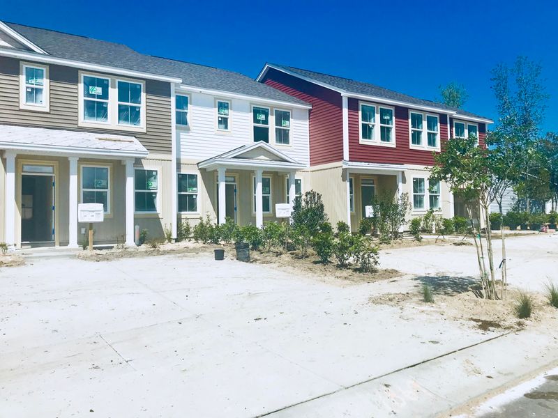 7871 Montview Dr, North Charleston, SC 29418