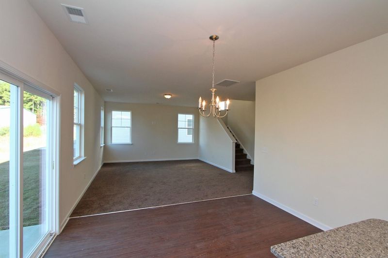 545 Man O War Ln, Moncks Corner, SC 29461