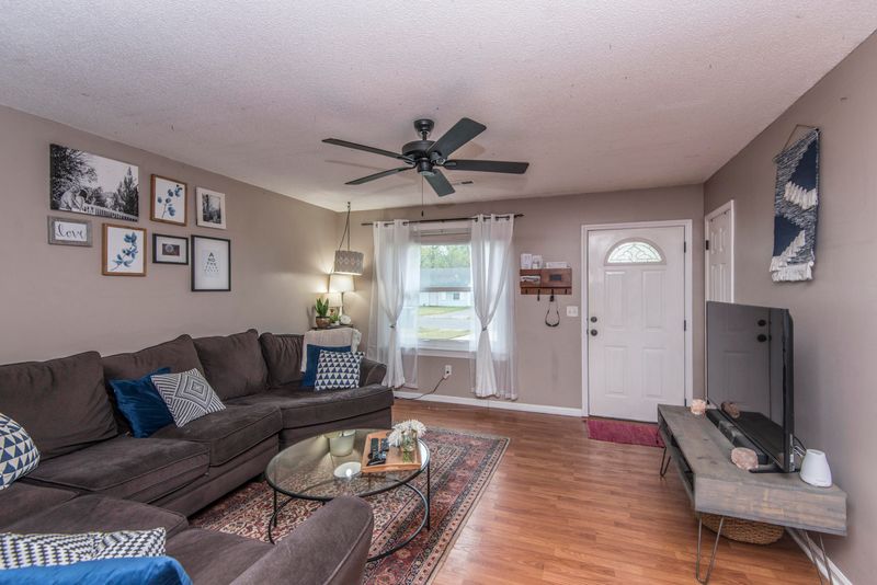103 Pamela Ln, Summerville, SC 29483