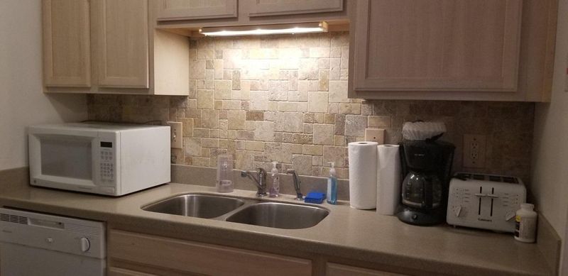 337 W Coleman Blvd #C, Mount Pleasant, SC 29464