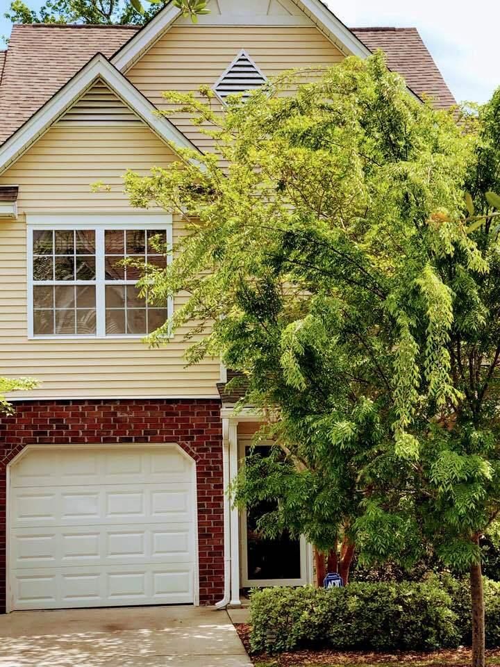 233 Darcy Ave, Goose Creek, SC 29445