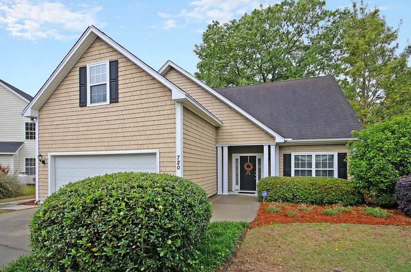 720 Lawton Harbor Dr, Charleston, SC 29412