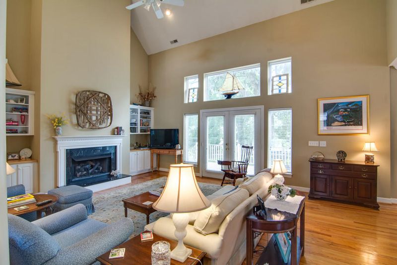 216 Ashmont Dr, Wando, SC 29492