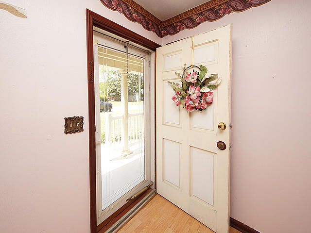 4 Iona Ave, Goose Creek, SC 29445