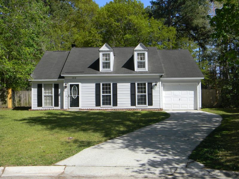 105 Ceinwein Ct, Goose Creek, SC 29445