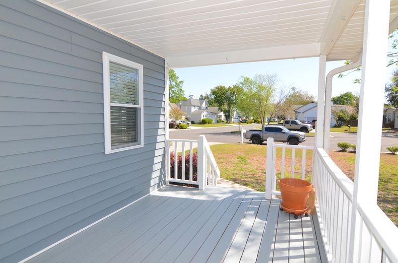 1 Shuttle Ct, Charleston, SC 29407