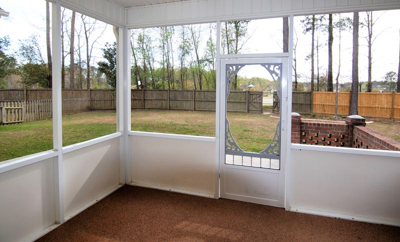 417 Norwood Ct, Moncks Corner, SC 29461