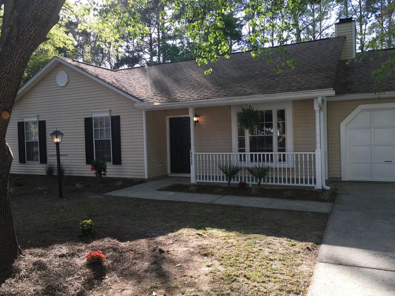 8435 Scotts Mill Dr, Charleston, SC 29420