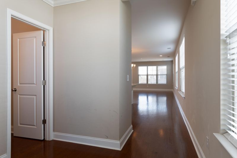 211 Palmetto Walk Dr, Summerville, SC 29486