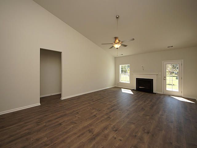 103 Kahlers Way, Summerville, SC 29483