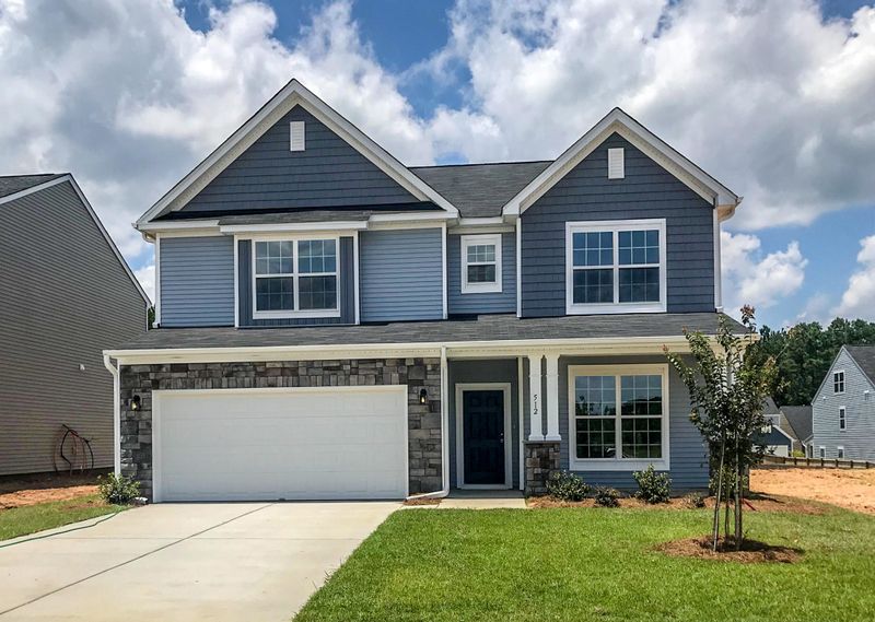 512 Lateleaf Dr, Moncks Corner, SC 29461