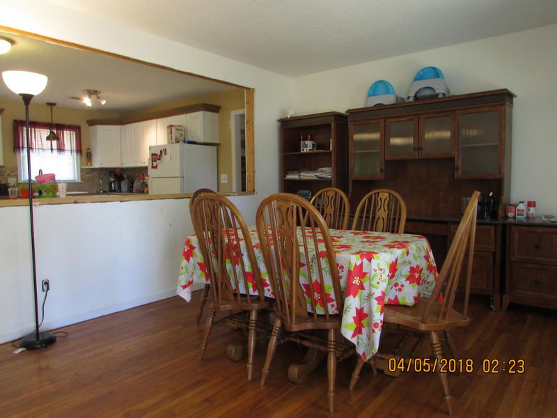 102 Falcon Dr, Summerville, SC 29485