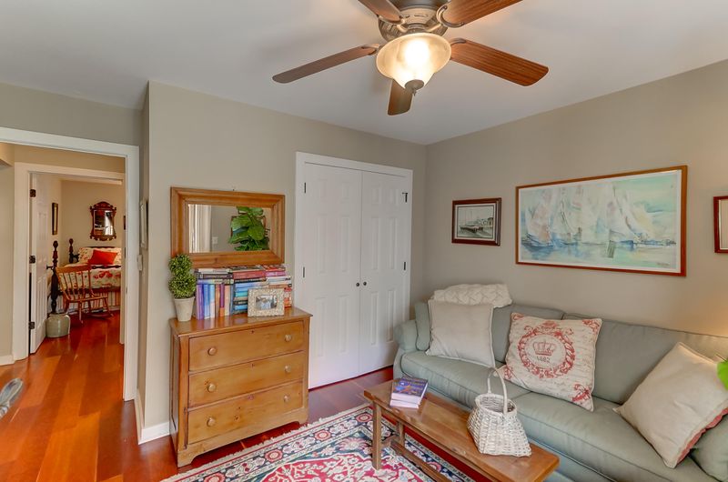 1 Sandpiper Ct, Isle Of Palms, SC 29451