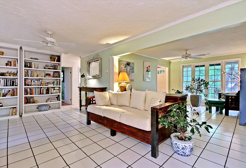 1283 Oldwanus Dr, Mount Pleasant, SC 29464
