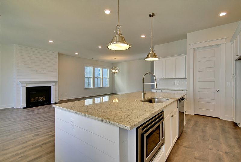 2912 Tranquility Rd, Mount Pleasant, SC 29466
