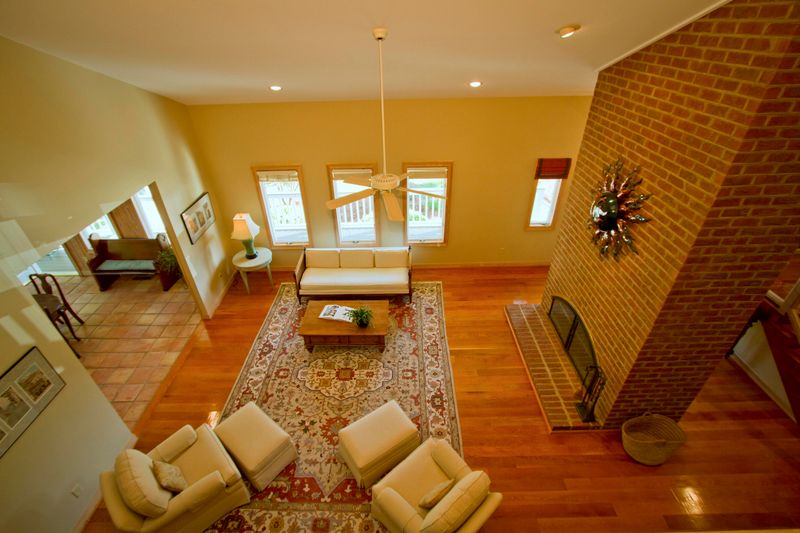 1538 Headquarters Plantation Dr, Johns Island, SC 29455