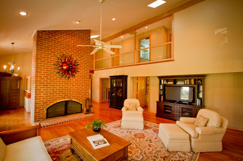 1538 Headquarters Plantation Dr, Johns Island, SC 29455