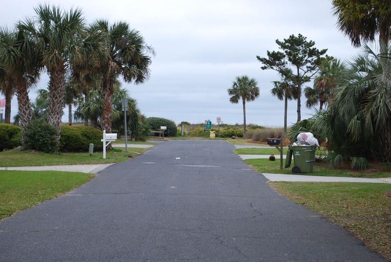 8 43rd Ave, Isle Of Palms, SC 29451