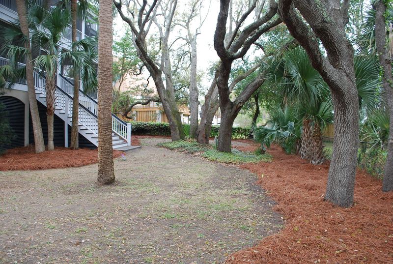 8 43rd Ave, Isle Of Palms, SC 29451
