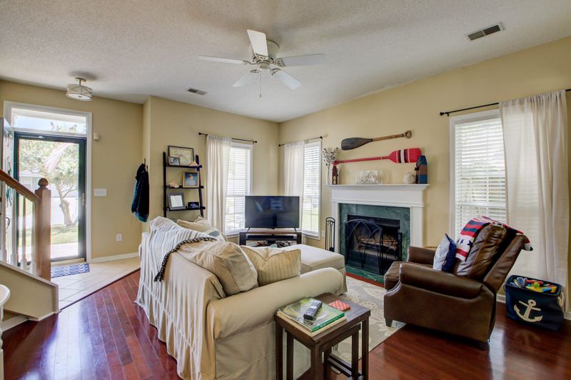 214 Lytham Ct, Charleston, SC 29414