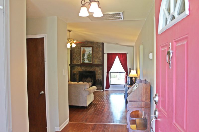 322 Canaberry Cir, Summerville, SC 29483