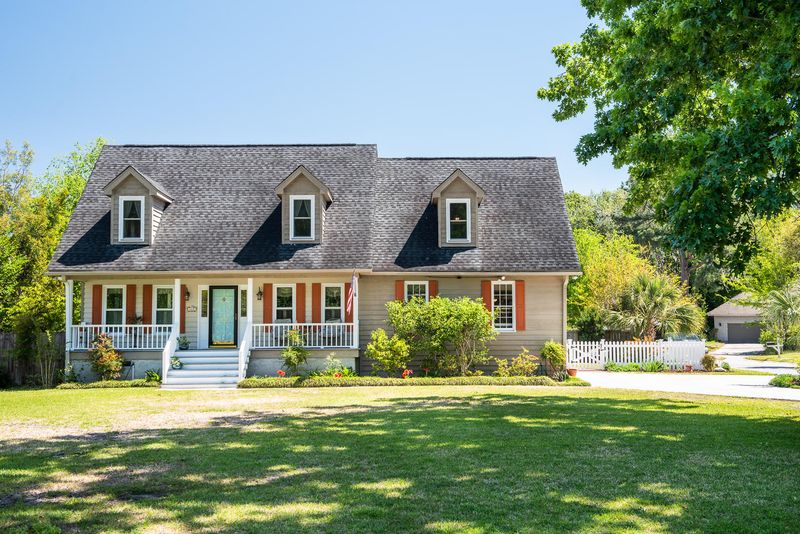 865 Detyens Rd, Mount Pleasant, SC 29464