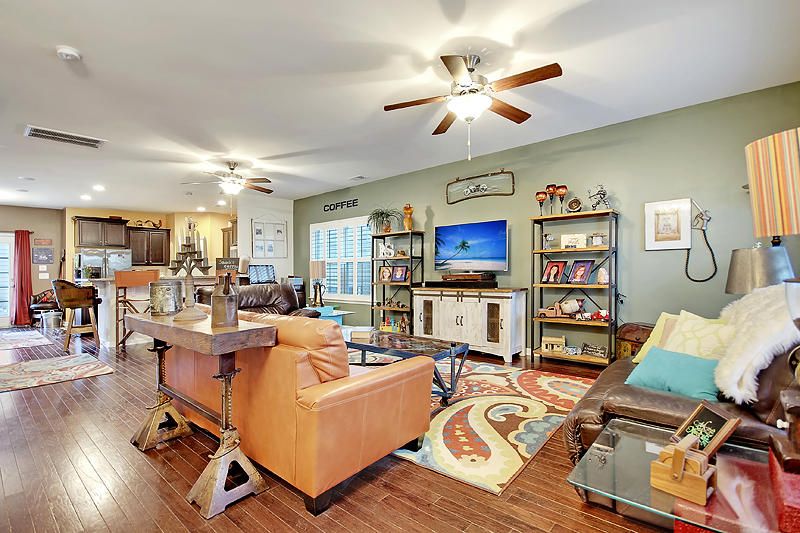 423 Forsythia Ave, Summerville, SC 29483